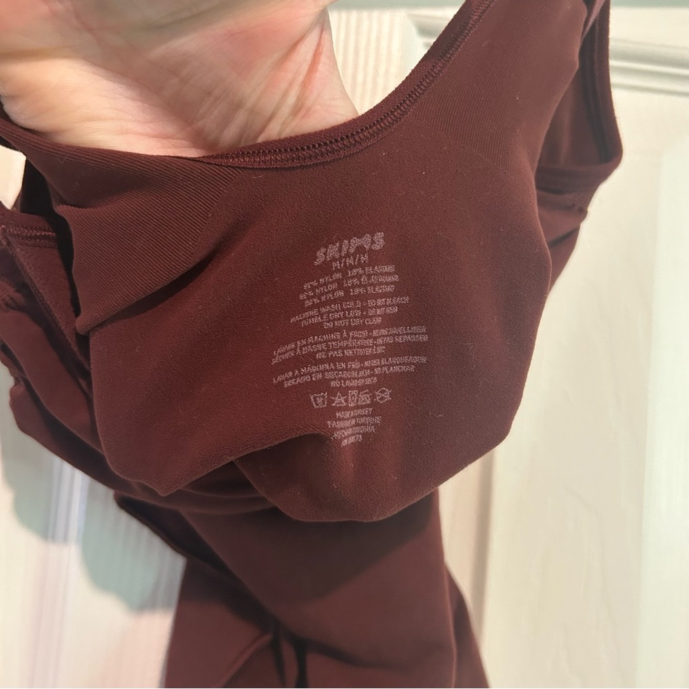 SKIMS Seamless Sculpt Bodysuit Brief in Brown - Size Medium - Picture 5 of 10